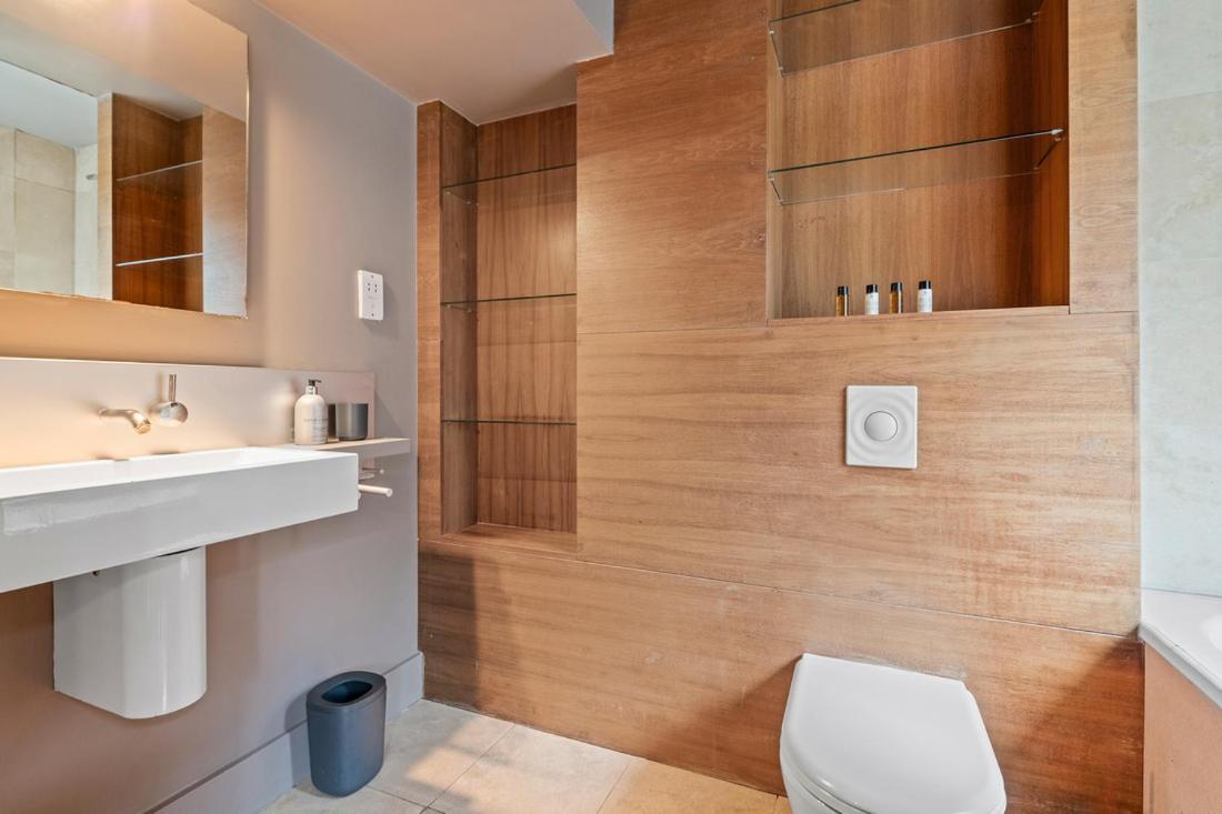 Modern Spacious In Islington Apartament Londra