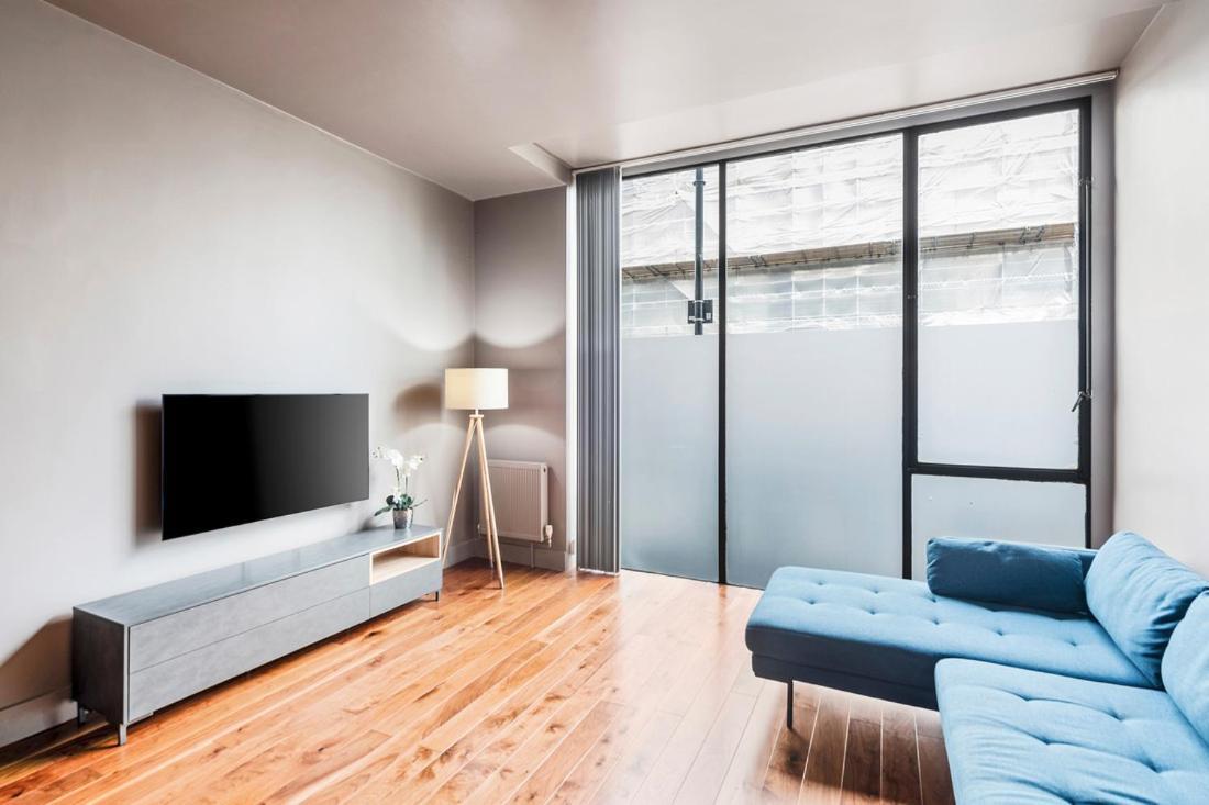 Modern Spacious In Islington Londra